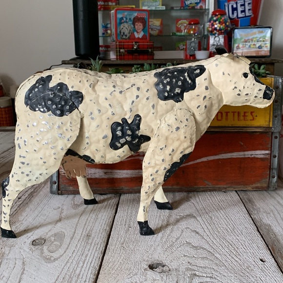 Large Metal Cow Figure - Picture 4 of 9
